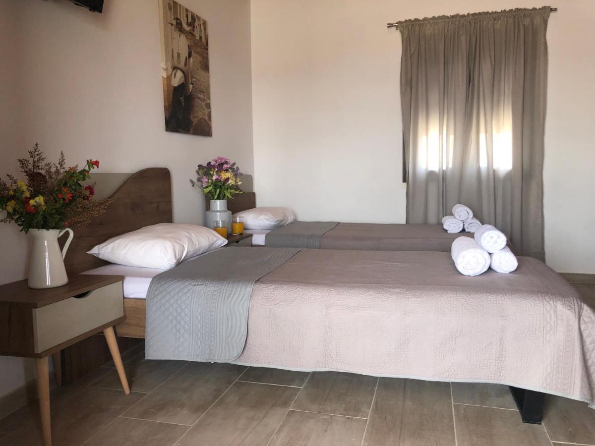 Central Guest House Skiathos Exterior photo